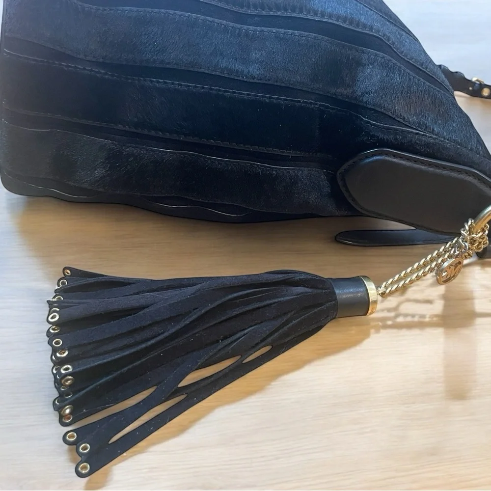 Michael Kors Black Brooklyn Applique Haircalf Feed Bag Purse with Dust Bag - Picture 2 of 15